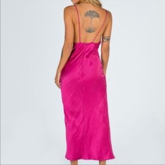 Magenta dress - Picture 2 of 4